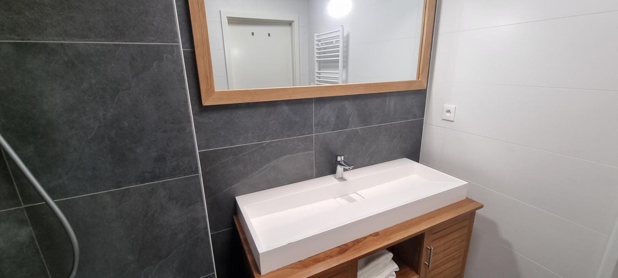 Bel Appartement Contemporain Avec Terrasse Climatisation Et Parking Payant En Option ستراسبورغ المظهر الخارجي الصورة
