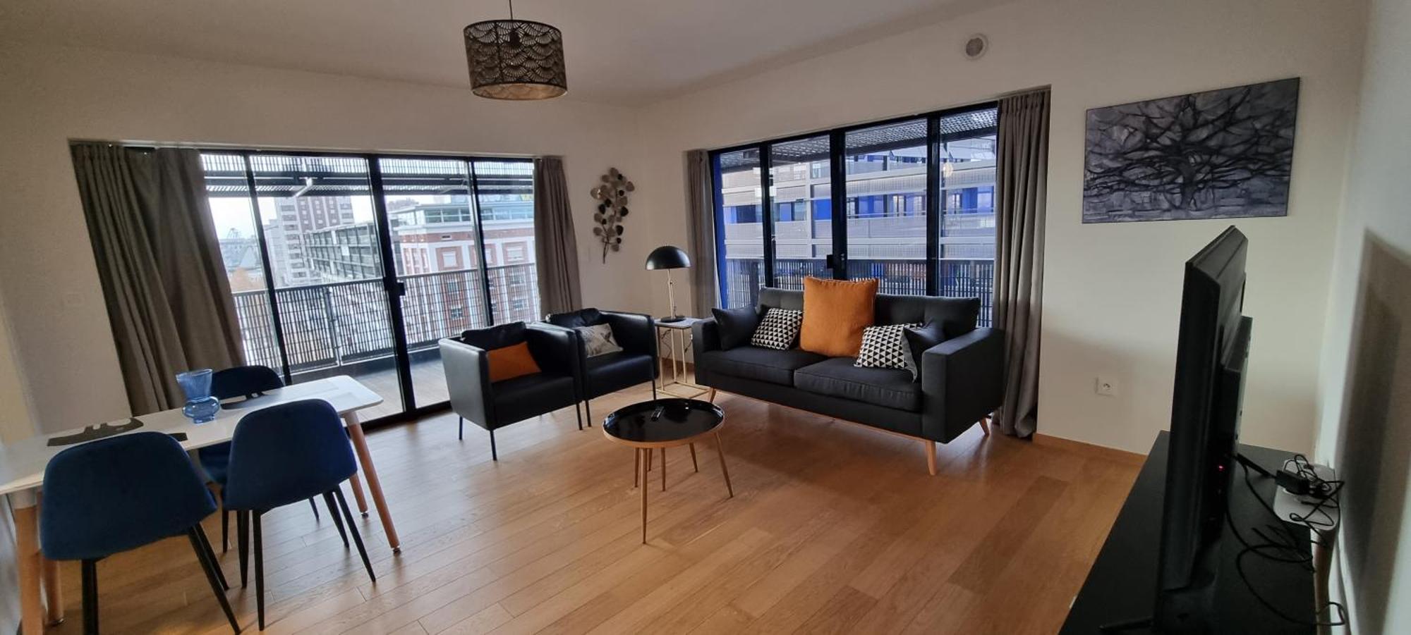 Bel Appartement Contemporain Avec Terrasse Climatisation Et Parking Payant En Option ستراسبورغ المظهر الخارجي الصورة